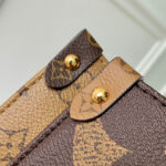 Louis Vuitton OnTheGo Voyage M46823 Brown